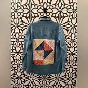 Levi’s oversized denim shirt jacket, size S, NWT